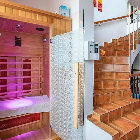 Beautiful In With Sauna *